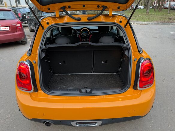 2014 Mini Hatch Cooper III (F55/F56), оранжевый, 1555000 рублей - вид 4