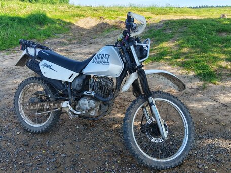 1990 Suzuki Djebel 200, белый, 165000 рублей, вид 5
