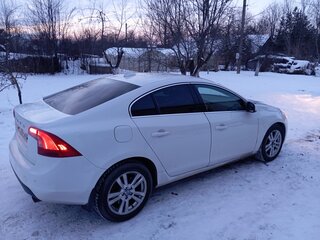 2011 Volvo S60 II, белый, 750000 рублей, вид 3