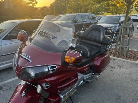 2003 Honda GL 1800 Gold Wing, красный, 810000 рублей, вид 1