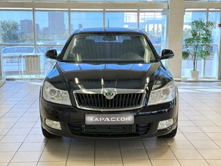 2011 Skoda Octavia DSG7 II (A5) Рестайлинг, чёрный, 690000 рублей, вид 3