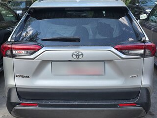 2021 Toyota RAV4 V (XA50), серый, 3350000 рублей, вид 3