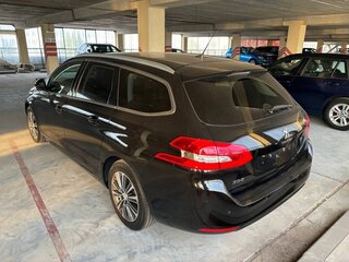 2020 Peugeot 308 II Рестайлинг, чёрный, 1700000 рублей, вид 4
