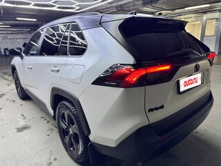2022 Toyota RAV4 V (XA50), белый, 4900000 рублей, вид 3