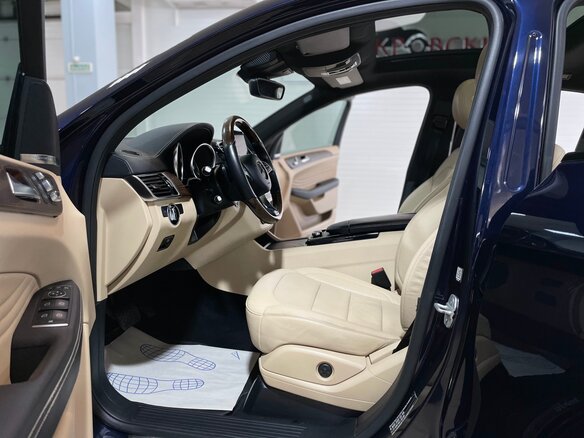 2015 Mercedes-Benz GLE Coupe 400 I (C292), синий, 3850000 рублей - вид 9