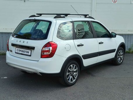 2023 Lada (ВАЗ) Granta Cross I Рестайлинг, белый, 895000 рублей, вид 4