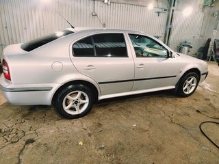 2002 Skoda Octavia I (A4) Рестайлинг, серебристый, 390000 рублей, вид 3