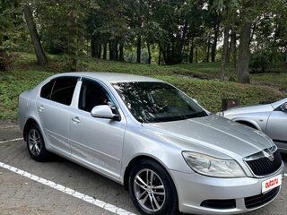 2010 Skoda Octavia II (A5) Рестайлинг, серебристый, 750000 рублей, вид 3