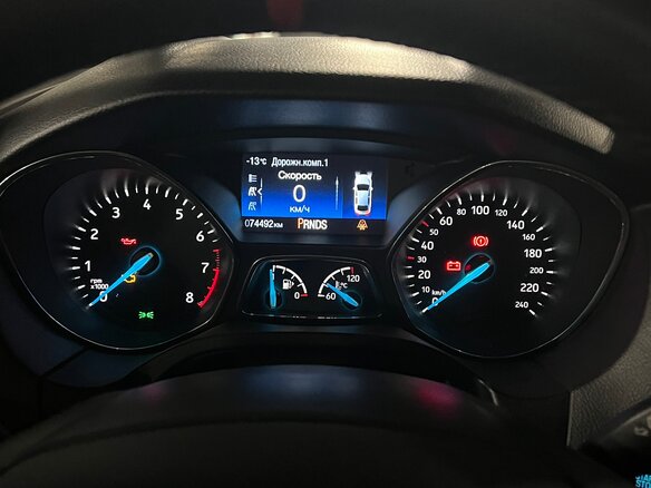 2018 Ford Focus III Рестайлинг, чёрный, 1700000 рублей - вид 4