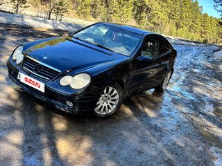2002 Mercedes-Benz C-Класс 230 II (W203), чёрный, 650000 рублей, вид 1
