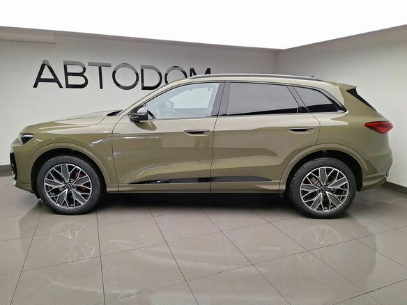 2025 Audi Q5 L III (GU), зелёный, 6500000 рублей - вид 1