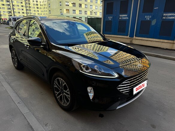 2020 Ford Kuga III, чёрный - вид 2