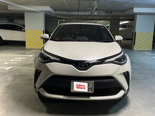 2020 Toyota C-HR I Рестайлинг, белый, 2400000 рублей, вид 2
