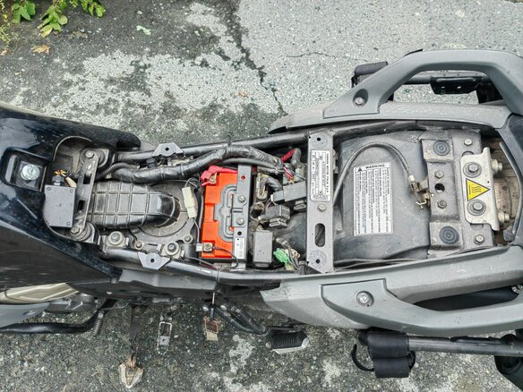 2008 Yamaha XT660Z Tenere, чёрный, 600000 рублей - вид 9