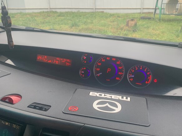 2010 Mazda Biante, чёрный, 1490000 рублей - вид 10