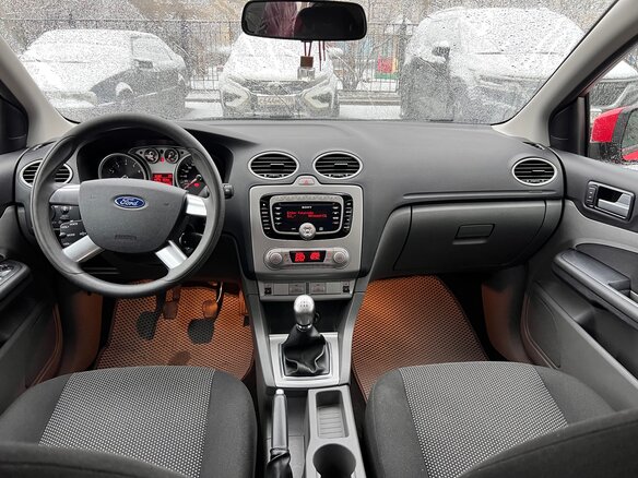 2011 Ford Focus II Рестайлинг, красный, 857000 рублей - вид 18