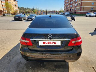 2011 Mercedes-Benz E-Класс 200 7G-Tronic IV (W212, S212, C207), чёрный, 1550000 рублей, вид 3