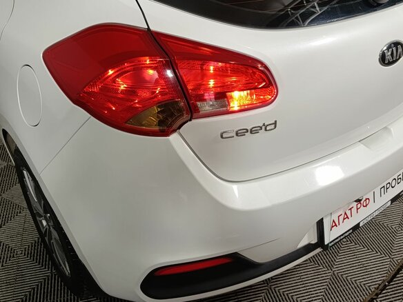 2015 Kia Ceed II, белый - вид 17