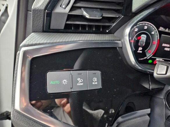 2022 Audi Q3 35 TFSI II (F3), белый, 2299017 рублей - вид 16
