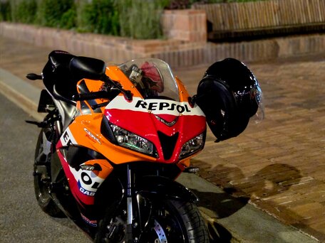 2009 Honda CBR 600RR, оранжевый, 580000 рублей, вид 1