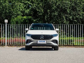 2024 Mercedes-Benz EQA 260 I Рестайлинг, белый, 4250000 рублей, вид 2