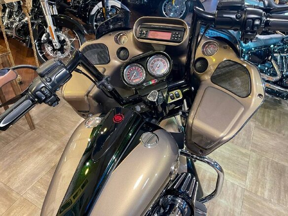 2013 Harley-Davidson CVO Road Glide, чёрный, 1500000 рублей - вид 13