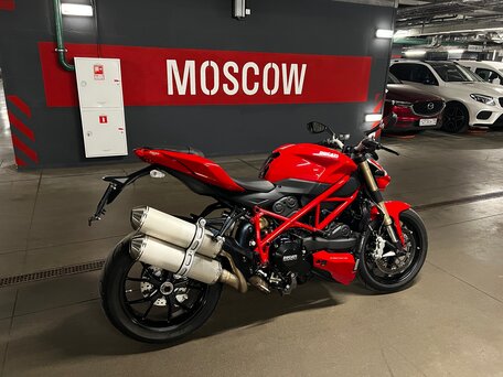 2012 Ducati Streetfighter, красный, 750000 рублей, вид 2