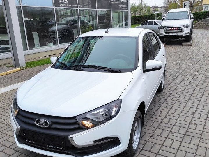 Открыть фотографии: Lada (ВАЗ) Granta I Рестайлинг
