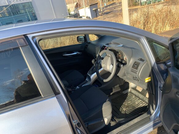 2010 Toyota Auris I Рестайлинг, серый, 790000 рублей - вид 8