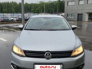 2012 Volkswagen Jetta VI, серебристый, 800000 рублей, вид 1