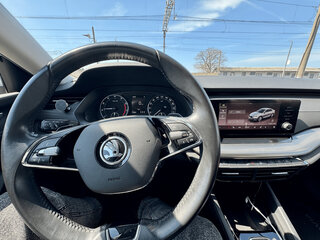 2021 Skoda Octavia IV (A8), белый, 2300000 рублей, вид 4