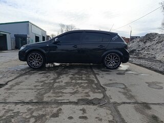 2011 Opel Astra H Рестайлинг, чёрный, 550000 рублей, вид 3