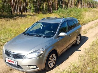 2010 Kia Ceed I Рестайлинг, серебристый, 620000 рублей, вид 1