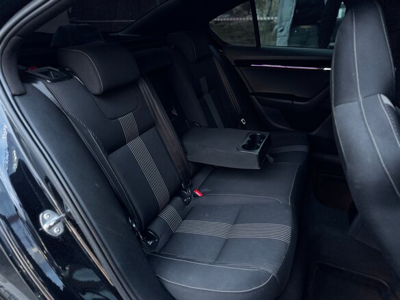 2018 Skoda Octavia III (A7) Рестайлинг, чёрный, 1200000 рублей - вид 22