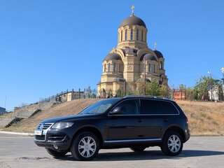 2008 Volkswagen Touareg I Рестайлинг, чёрный, 950000 рублей, вид 1