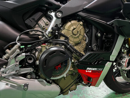 2023 Ducati Streetfighter V4 SP, чёрный, 2200000 рублей, вид 5