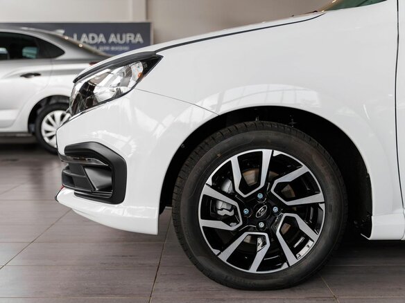 2026 Lada (ВАЗ) Granta Drive Active/Sportline Sportline I Рестайлинг, белый, 1369000 рублей - вид 24