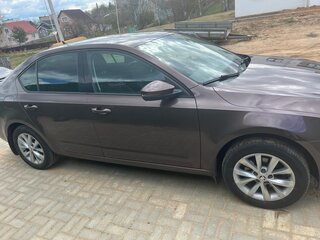 2017 Skoda Octavia III (A7) Рестайлинг, коричневый, 1500000 рублей, вид 3