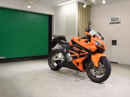 2006 Honda CBR 600RR, оранжевый, 461000 рублей, вид 2