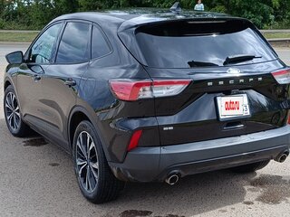 2021 Ford Escape IV, чёрный, 2000000 рублей, вид 4