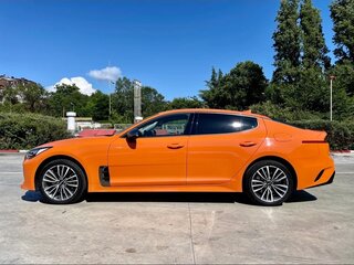 2019 Kia Stinger I, оранжевый, 2110000 рублей, вид 4