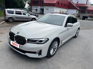 2021 BMW 5 серии 520i VII (G30/G31/G38) Рестайлинг, белый, 4390000 рублей, вид 2