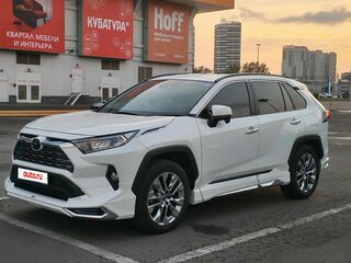 2019 Toyota RAV4 V (XA50), белый, 2950000 рублей, вид 2