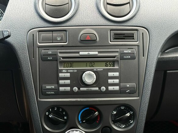 2008 Ford Fusion I Рестайлинг, красный, 359000 рублей - вид 17