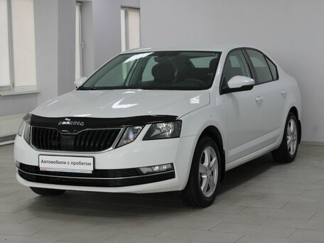 2017 Skoda Octavia III (A7) Рестайлинг, белый, 1558900 рублей, вид 3