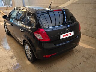 2010 Kia Ceed I Рестайлинг, чёрный, 800000 рублей, вид 3