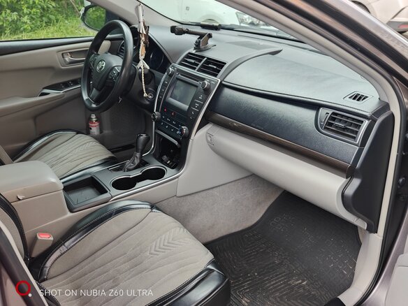 2016 Toyota Camry VII (XV50) Рестайлинг, серый, 1430000 рублей - вид 4