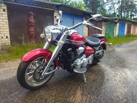 2006 Yamaha XV 1900, красный, 726048 рублей, вид 4