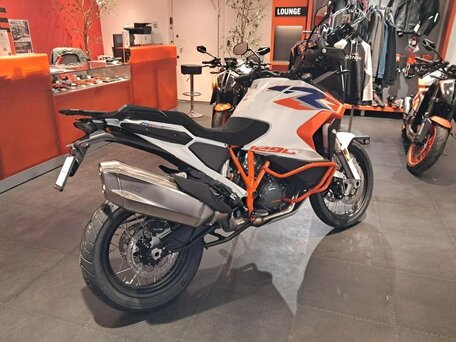 2024 KTM 1290 Super Adventure R, белый, 2250000 рублей, вид 2