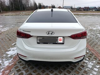 2017 Hyundai Solaris II, белый, 835000 рублей, вид 3
